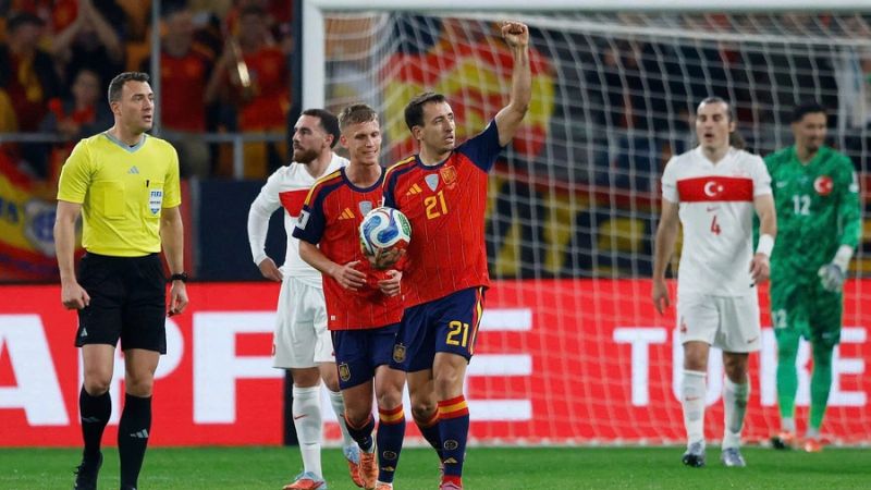 Tây Ban Nha lo ngại dớp knock-out World Cup và rủi ro từ đội hình vắng bóng Real.