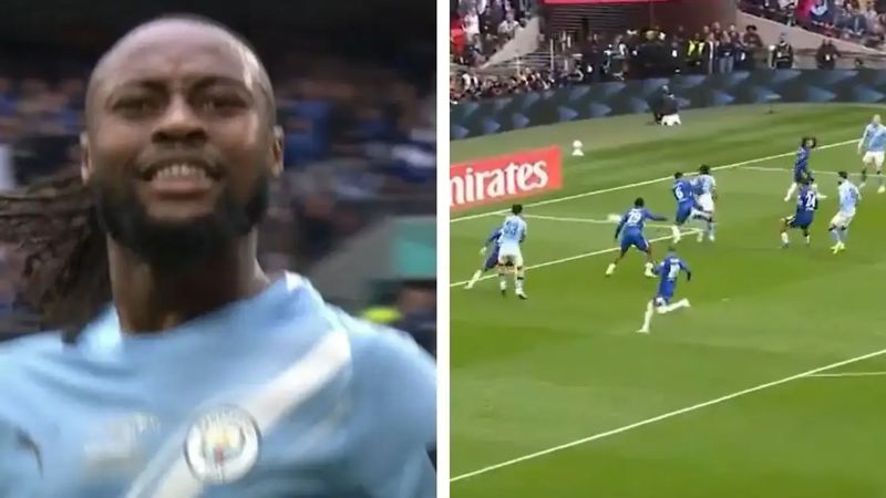 Savinho kiến tạo cho Semenyo mở tỉ số, City dẫn Villa 1-0 dù hàng thủ còn sơ hở.